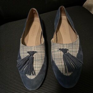 AEROSOLES Women's Navy and Plaid Tassel Loafers